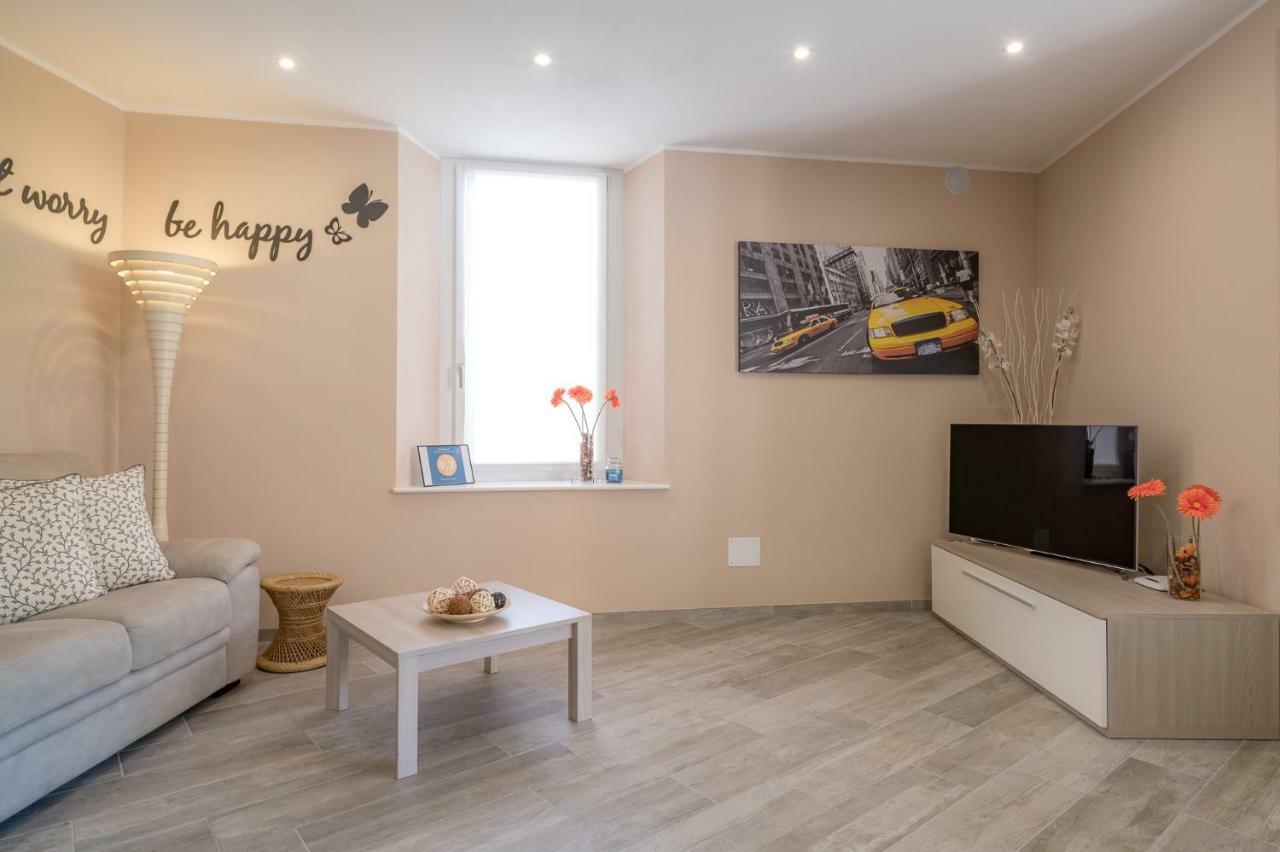 Апартаменти Casa Dei Platani Wi-Fi Parking Free Сан-Сіро Екстер'єр фото