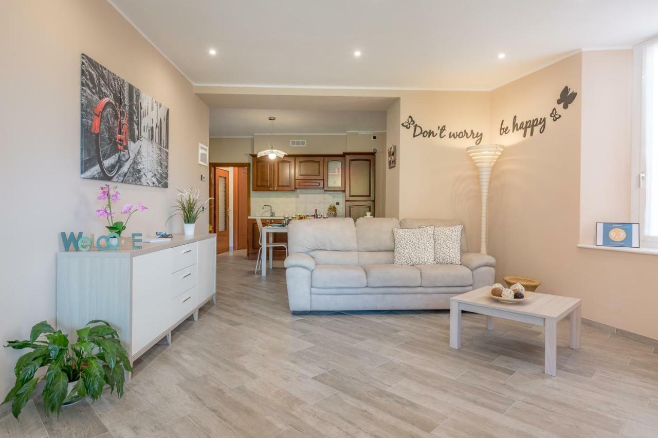 Апартаменти Casa Dei Platani Wi-Fi Parking Free Сан-Сіро Екстер'єр фото